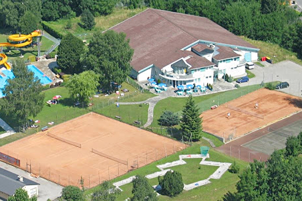 Tennis Center Gaming